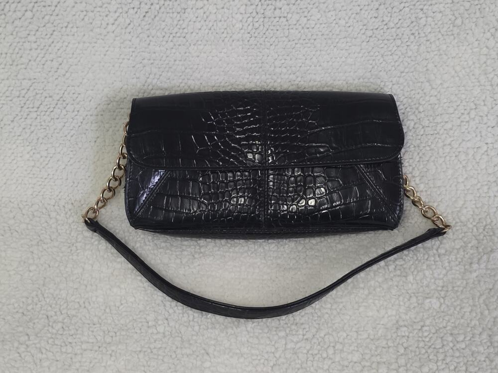 Liz Claiborne Shoulder Bag Black Faux Patent Leather Croc Texture Gold Chain
